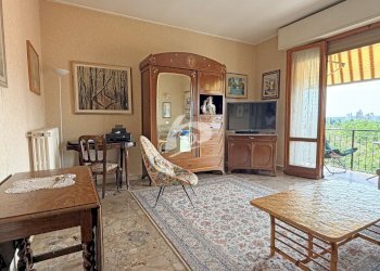 salotto - Appartamento Via Vararo 18, Cittiglio - foto 8
