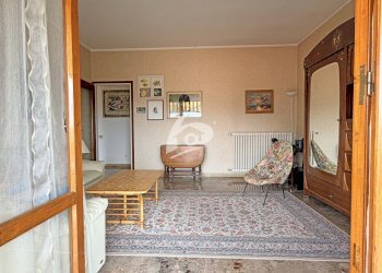 salotto - Appartamento Via Vararo 18, Cittiglio - foto 11