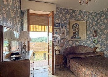 camera da letto - Appartamento Via Vararo 18, Cittiglio - foto 16