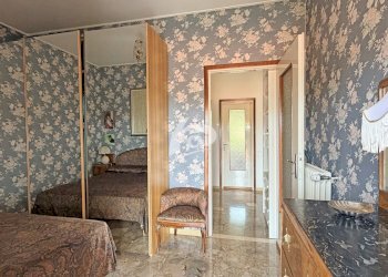 camera da letto - Appartamento Via Vararo 18, Cittiglio - foto 18