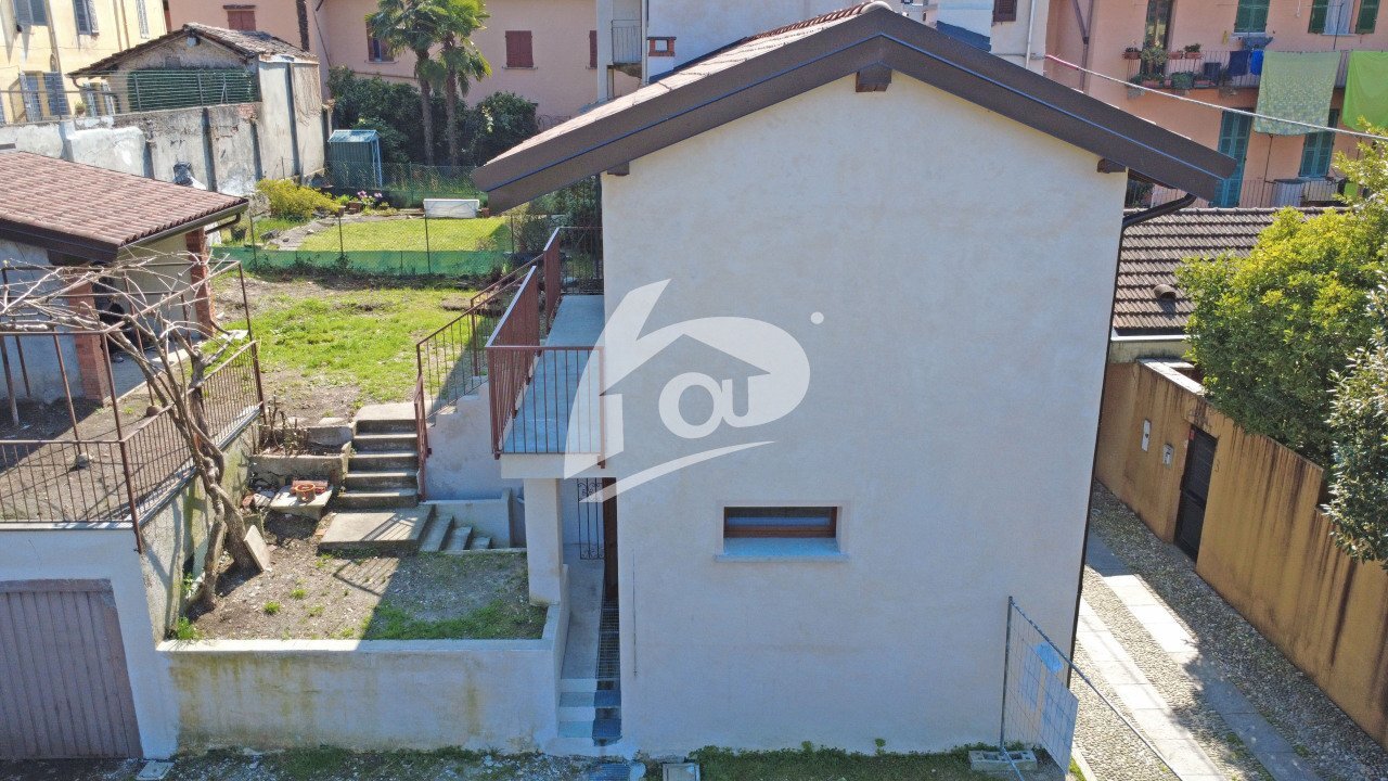 facciata - Portion of a house Via della Pergola 6, Laveno-Mombello - photo 3