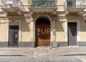 Via ALOI 11 (2) - Apartment Via Aloi 11, Catania - photo 3