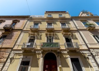 Via ALOI 11 (4) - Apartment Via Aloi 11, Catania - photo 4