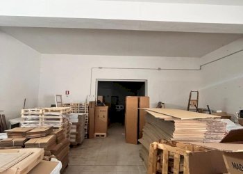 5e3bf256-6090-4098-9513-0c07d8b4f077 - Warehouse Viale G. Leopardi 134, Lecce - photo 6