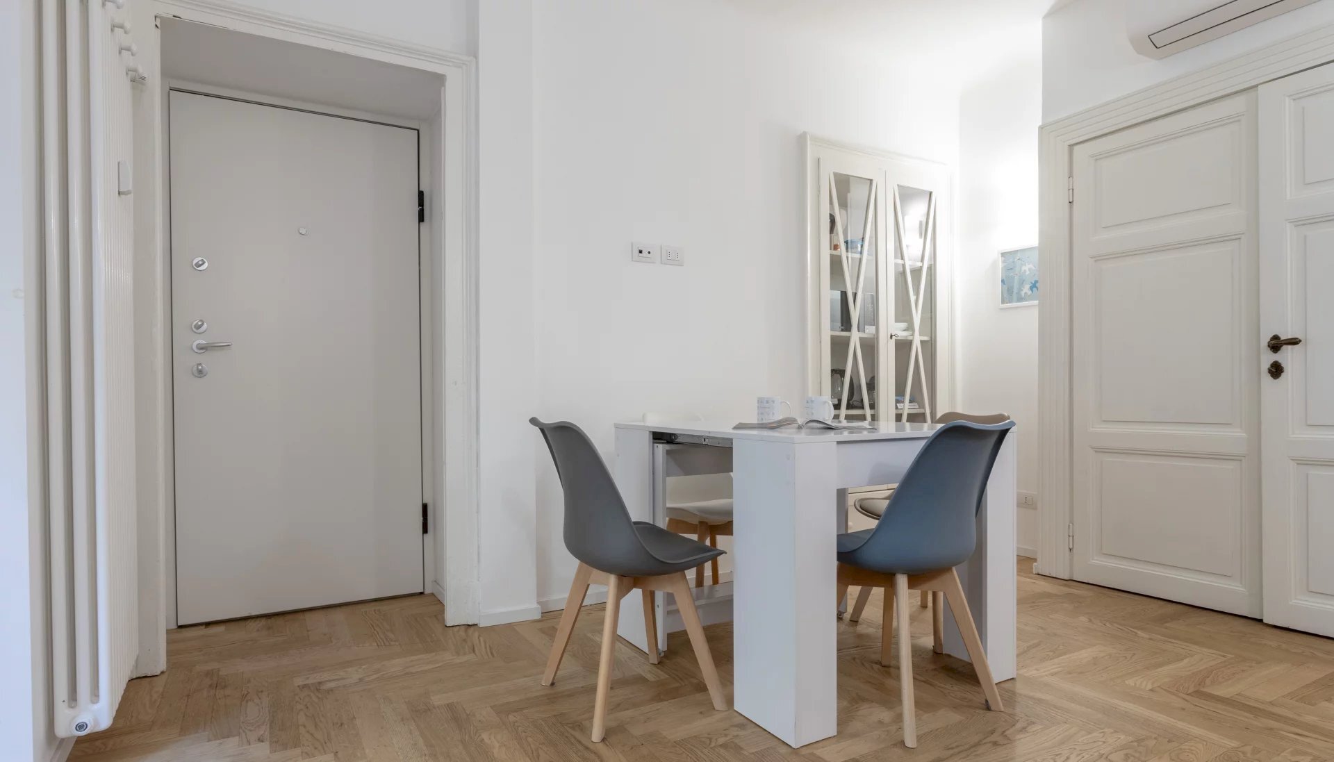 Two-room apartment Via Pontaccio, Milano - photo 3