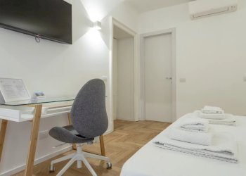 Two-room apartment Via Pontaccio, Milano - photo 15