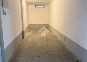 Box Via Carlo Giovanni Brugnone, Torino (zona San Salvario) - foto 7