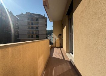 Four-room apartment Via Ammarengo, Genova (neighborhood Quezzi) - photo 2