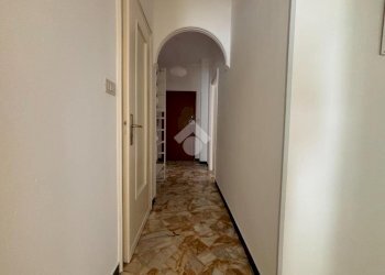 Four-room apartment Via Ammarengo, Genova (neighborhood Quezzi) - photo 6