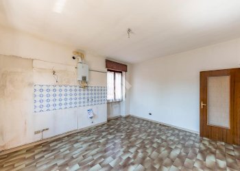 Portion of a house Via Marche, Lainate - photo 7