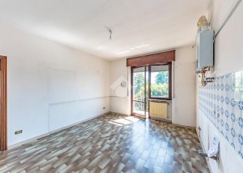 Portion of a house Via Marche, Lainate - photo 8
