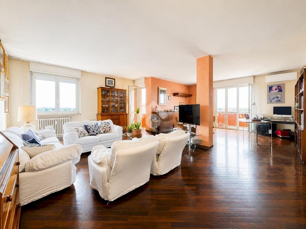 Three-room apartment Via wolfgang amadeus mozart, Bollate - photo 1
