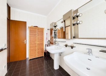 Three-room apartment Via wolfgang amadeus mozart, Bollate - photo 19