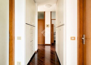 Three-room apartment Via wolfgang amadeus mozart, Bollate - photo 22