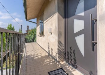 Portion of a house Via XXV Aprile, Riva del Po - photo 11