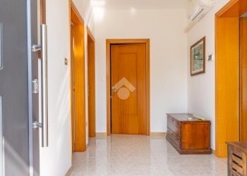 Portion of a house Via XXV Aprile, Riva del Po - photo 14
