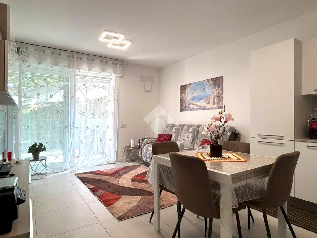 Two-room apartment Via S. Pietro, Solaro - photo 3