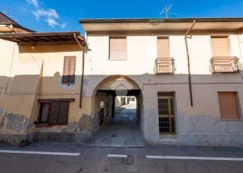 Two-room apartment Via Cavour, Grezzago - photo 8