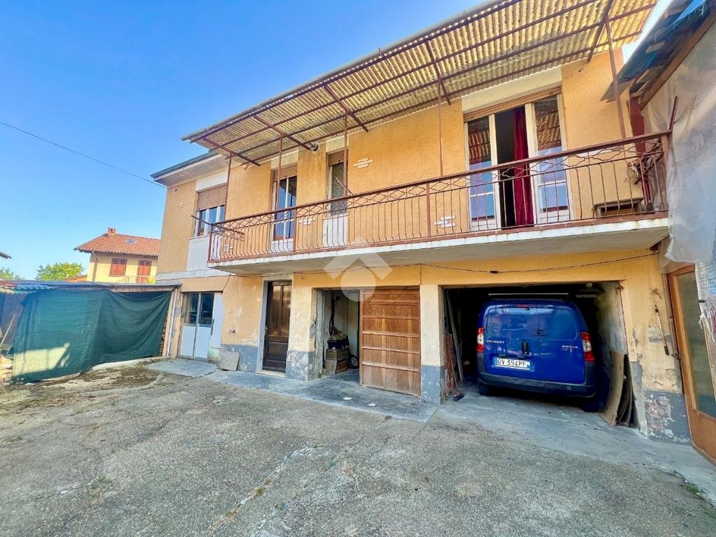 Two-room apartment Via giuseppe garibaldi, Buttigliera d'Asti - photo 1