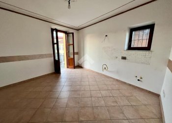 Three-room apartment Via Roma, Montechiaro d'Asti - photo 3