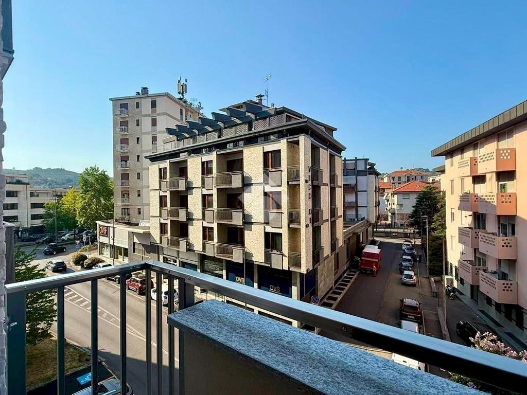 Appartamento Viale Giovanni Vico, Alba - foto 1
