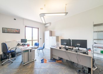 Capannone Carmagnola - foto 34