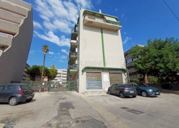 Foto 1 - Box SERVI DI MARIA
 
57, Siracusa - foto 1