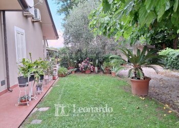 Foto 31 - Villa via aurelia, Viareggio - foto 29