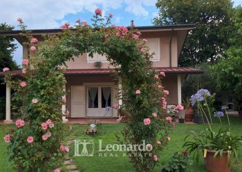 Foto 34 - Villa via aurelia, Viareggio - foto 32