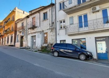 Foto 1 - Casa semi indipendente via nazionale
 
187, Ariano Irpino - foto 1