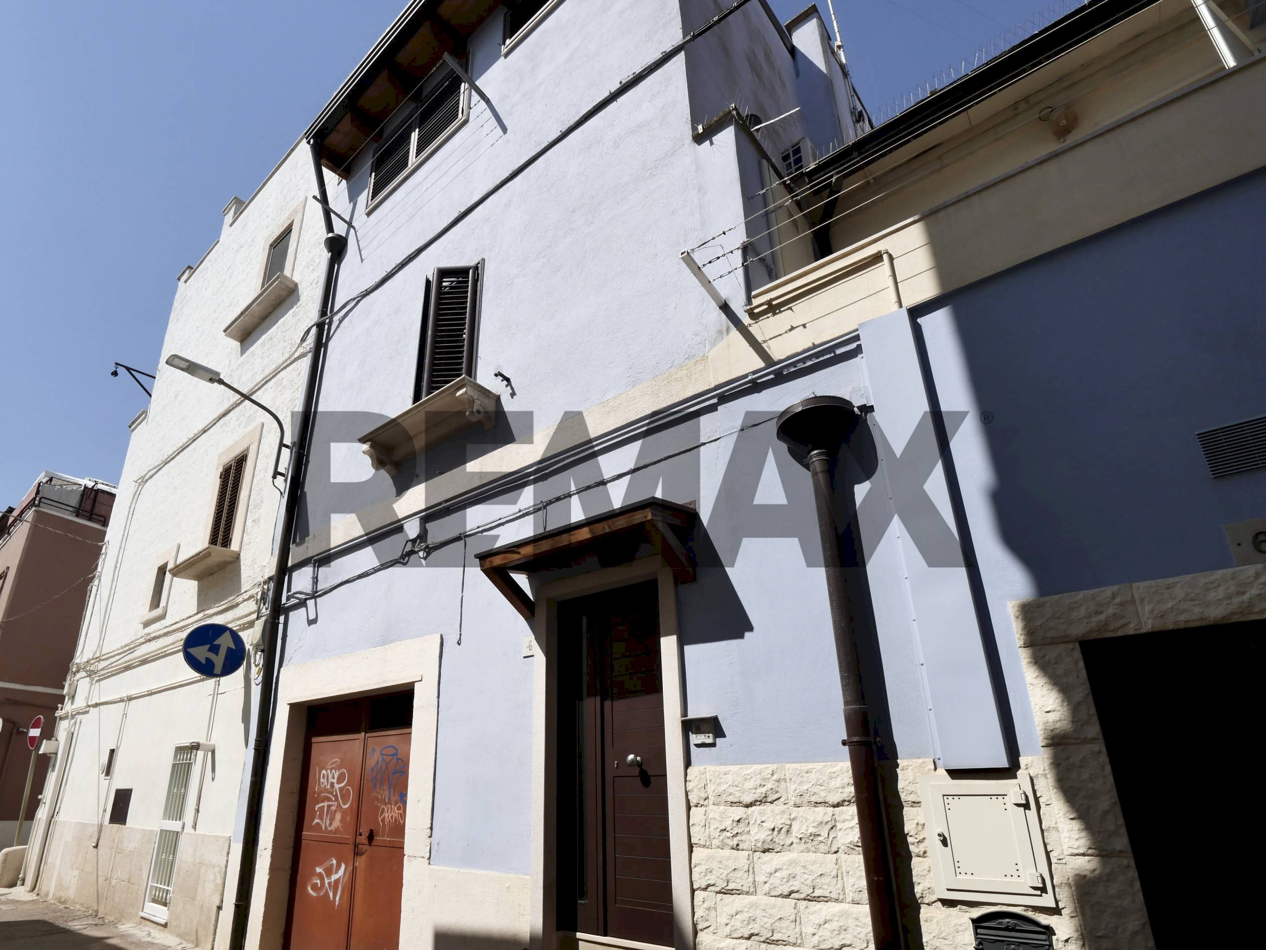Edificio all\'aperto - Casa indipendente Via Pignataro
 
4, Gioia del Colle - foto 1