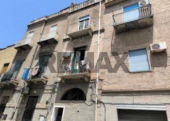 Edificio all\'aperto - Two-room apartment via Francesco de Santis
 
4, Trapani - photo 1
