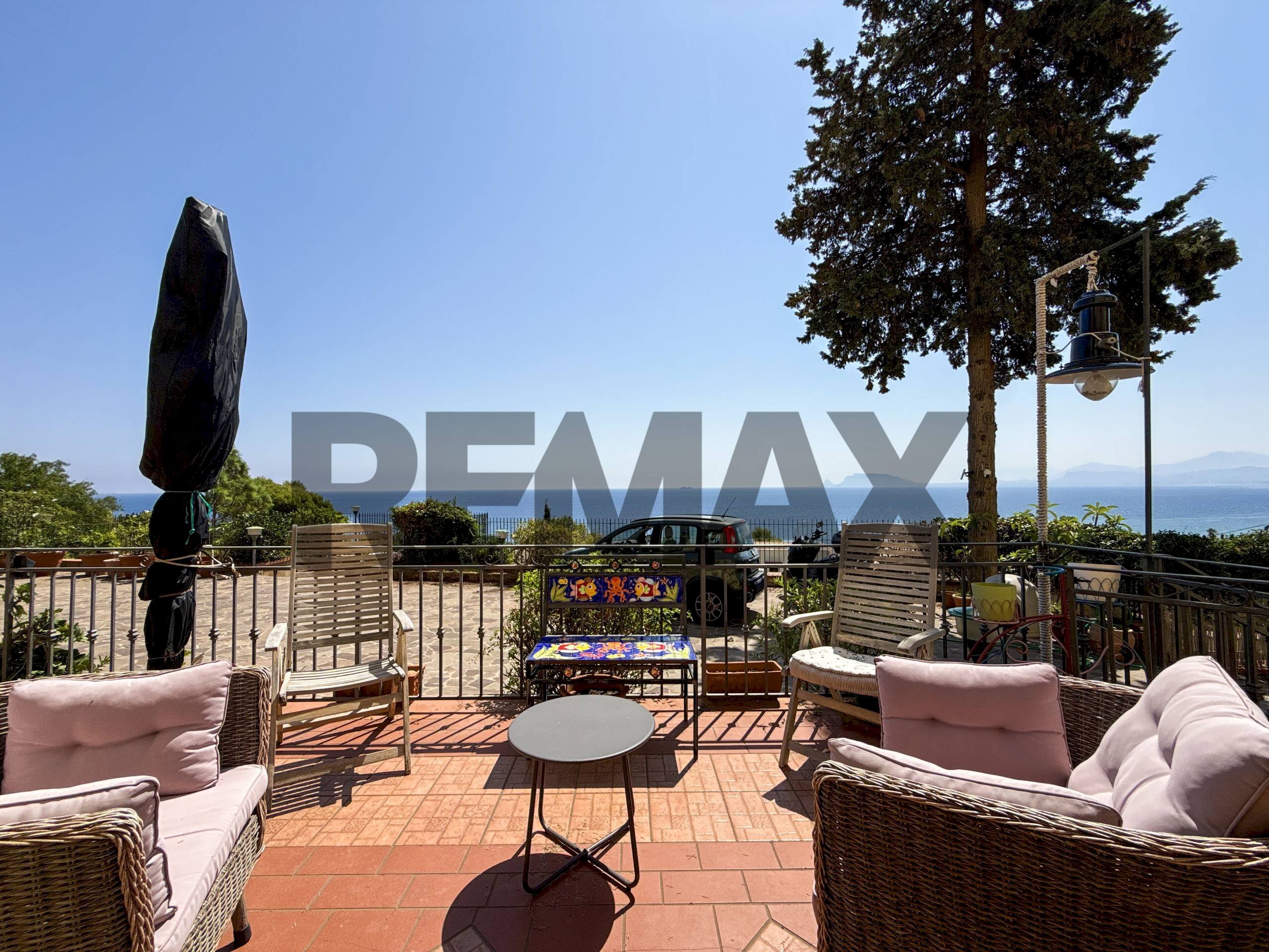 Terrazza - Villa Lungomare Cristoforo Colombo
 
846, Palermo - photo 1