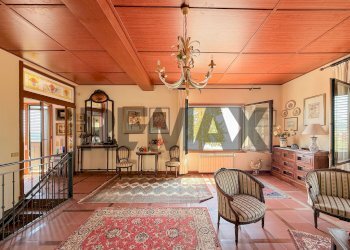 Soggiorno - Villa Lungomare Cristoforo Colombo
 
846, Palermo - photo 5