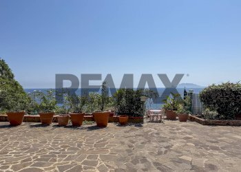 Terrazza - Villa Lungomare Cristoforo Colombo
 
846, Palermo - photo 7