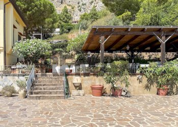 Terrazza - Villa Lungomare Cristoforo Colombo
 
846, Palermo - photo 13
