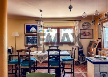 Sala da pranzo - Villa Lungomare Cristoforo Colombo
 
846, Palermo - photo 54