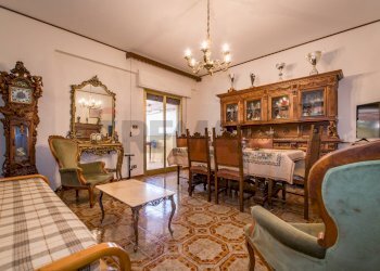 Sala da pranzo - Quadrilocale Corso Calatafimi
419, Palermo - foto 4