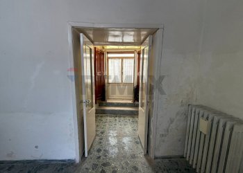 Hall / corridoio - Casa semi indipendente corso umberto
 
1, Grassano - foto 8