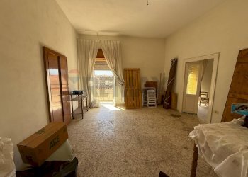 Soggiorno - Casa semi indipendente corso umberto
 
1, Grassano - foto 9