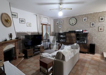 Soggiorno - Villa a Schiera borgo picciano B
8, Matera - foto 18