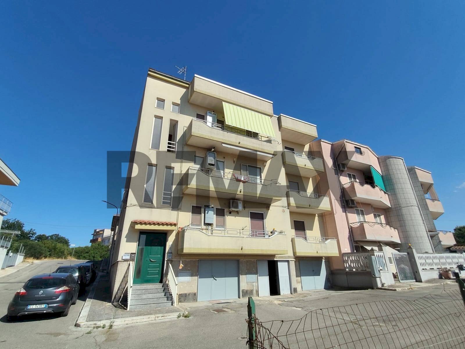 Edificio all\'aperto - Apartment via senatore ruffili
 
2, Laterza - photo 1