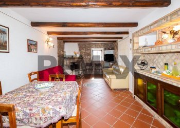 Sala da pranzo - Casa semi indipendente Via Apollo Archegeta
5, Giardini-Naxos - foto 12