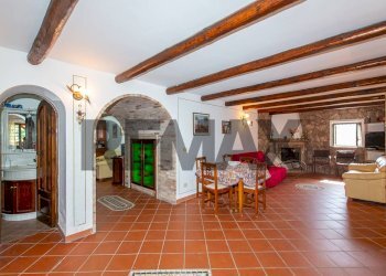 Sala da pranzo - Casa semi indipendente Via Apollo Archegeta
5, Giardini-Naxos - foto 17