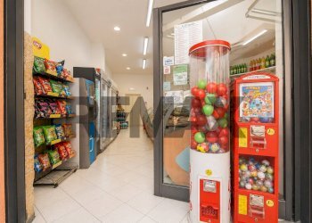 Hall / corridoio - Commercial Activity Via Re Martino
240, Aci Castello - photo 13