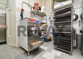Lavanderia - Cafeteria - Cold Bar Piazza Indirizzo
12, Acireale - photo 17