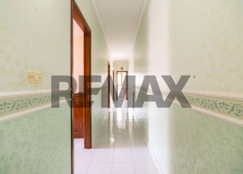 Hall / corridoio - Apartment Via Casalnuovo
 
2, Aci Sant'Antonio - photo 38