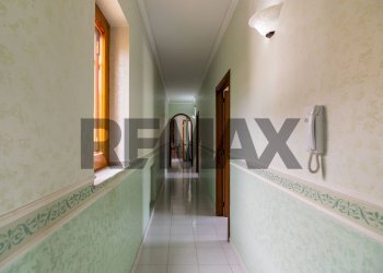 Hall / corridoio - Apartment Via Casalnuovo
 
2, Aci Sant'Antonio - photo 77