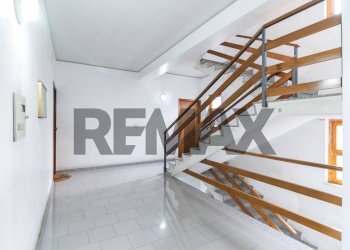 Scale - Apartment Via Casalnuovo
 
2, Aci Sant'Antonio - photo 85