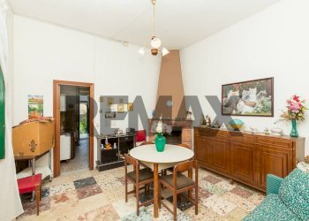 Sala da pranzo - Independent house Via Sarro Civita
 
32, Zafferana Etnea - photo 19